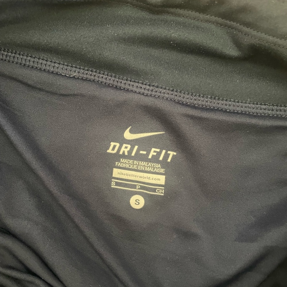Nike - Picture 6 of 6